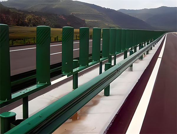 柳州三波护栏板在高速公路的应用